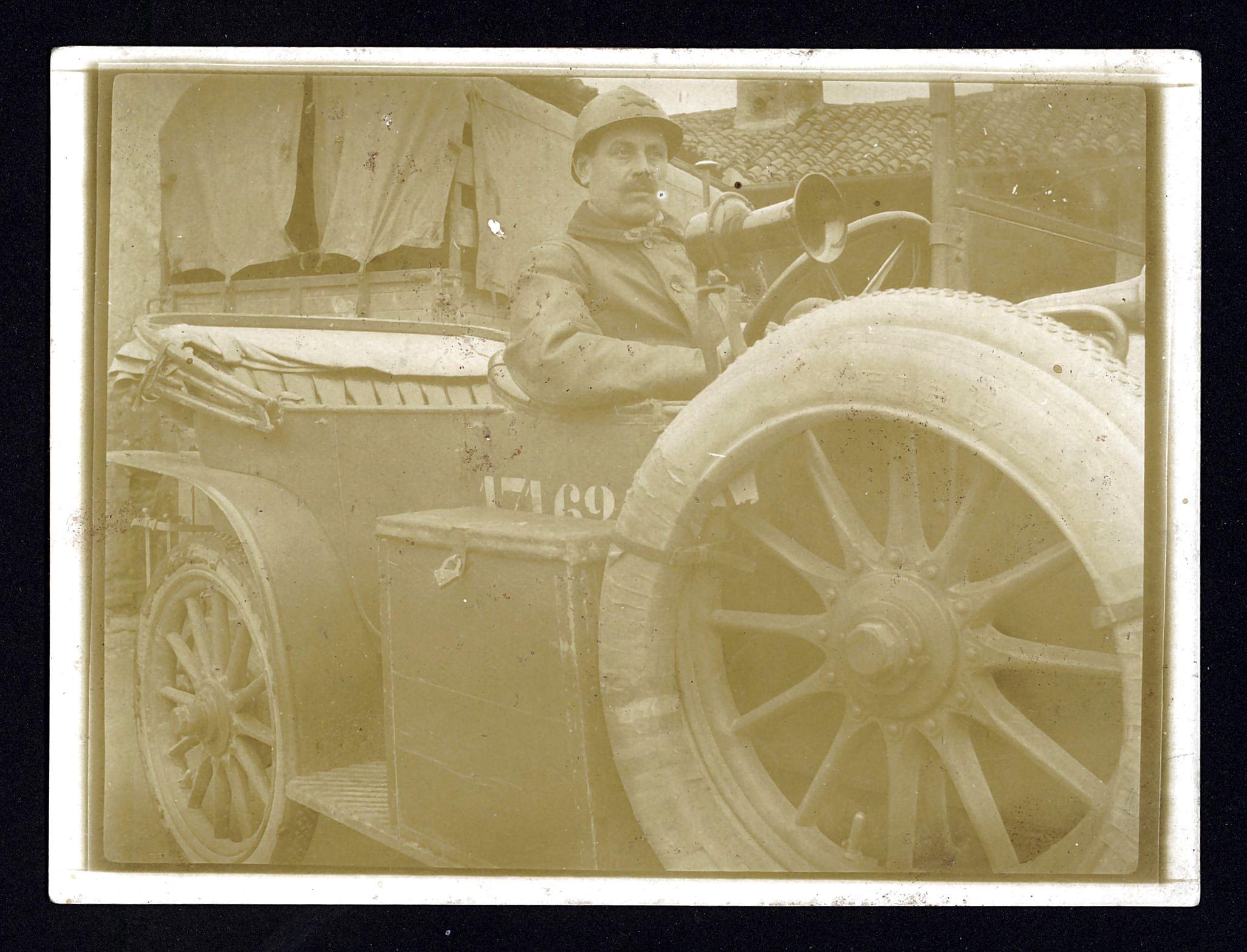 Portrait de Léonard Pagnoux, chauffeur au 90ème RAL.